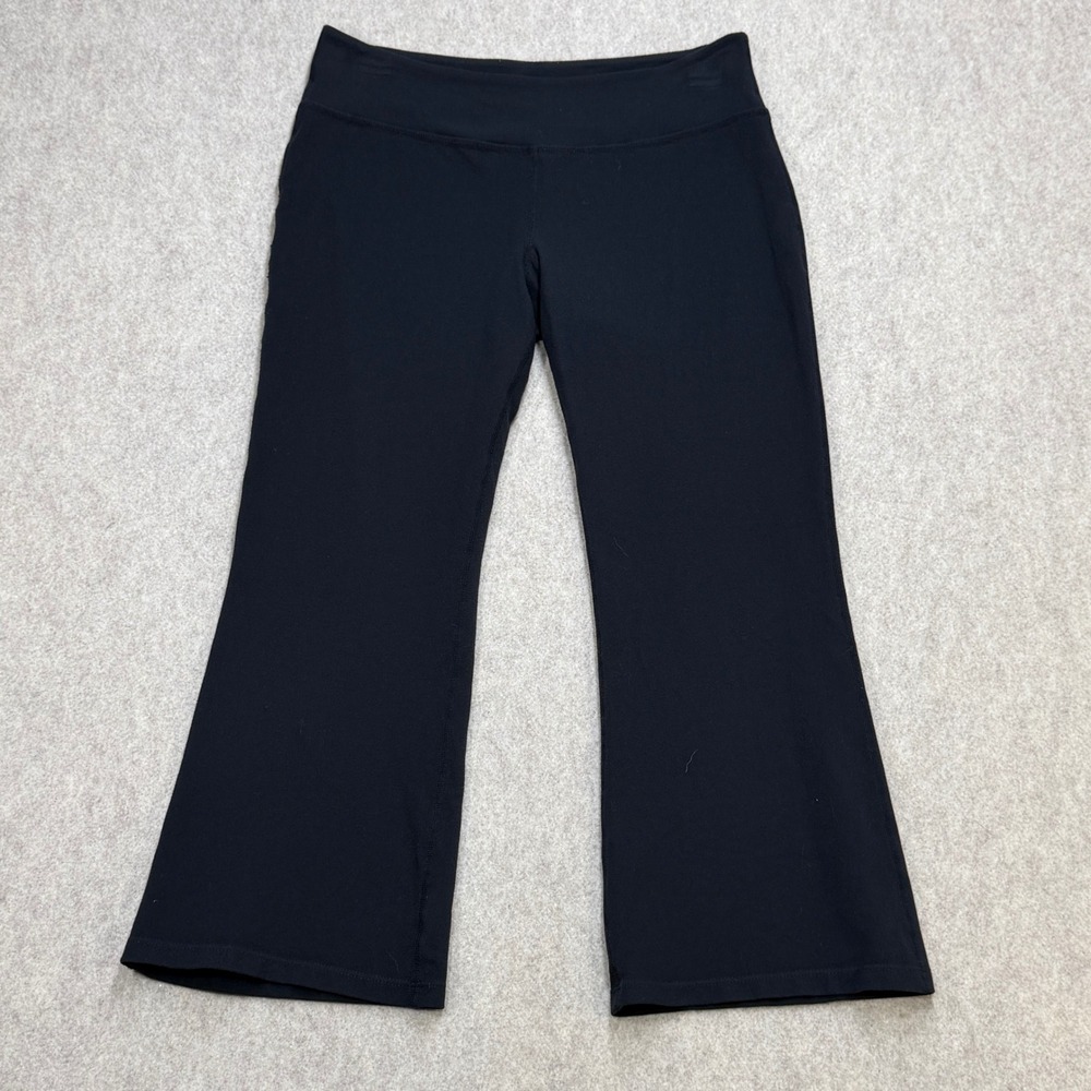 Beyond Yoga Pants Womens Size S Cropped Flare Black Athleisure Yoga Activewear